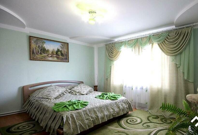 فندق микулин хутірець