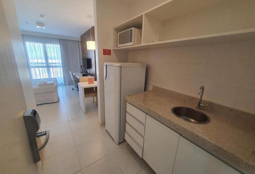 هتل Fusion Express By Rei Dos Flats