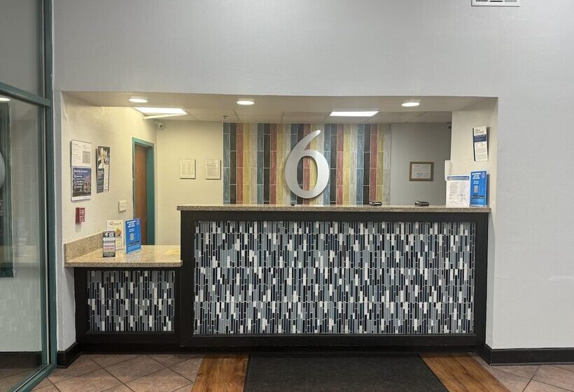 Отель Studio 6 Savannah, Ga Gateway & I95