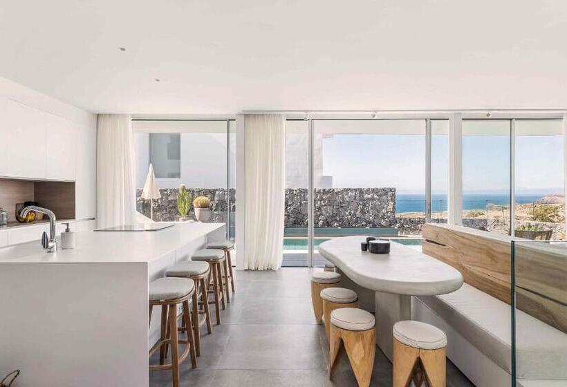 Karat Villa Balansa Rokabella