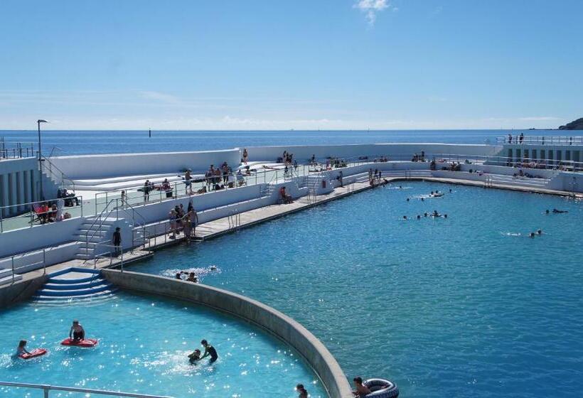 Modern 2 Bed Apt Centre Of Penzance, Lift Access