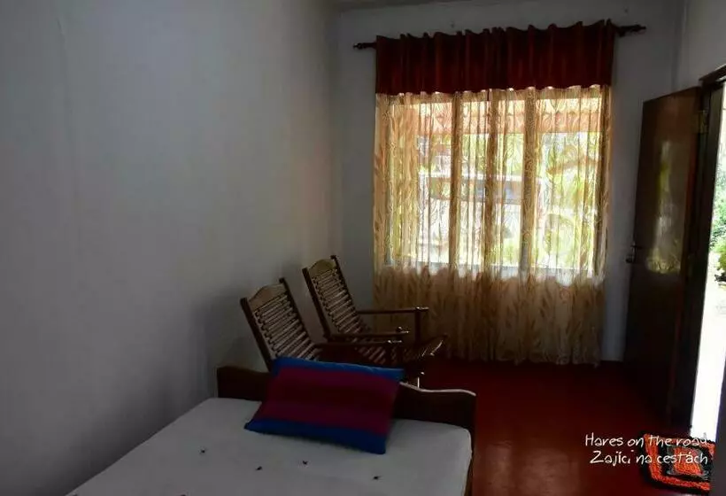 Majatalo Bole Guest Bentota