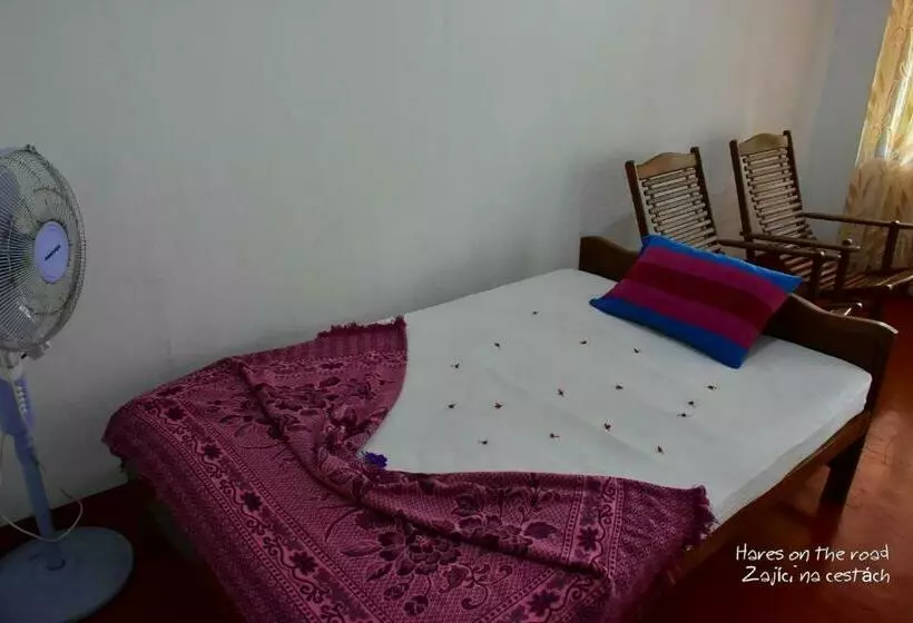 Majatalo Bole Guest Bentota