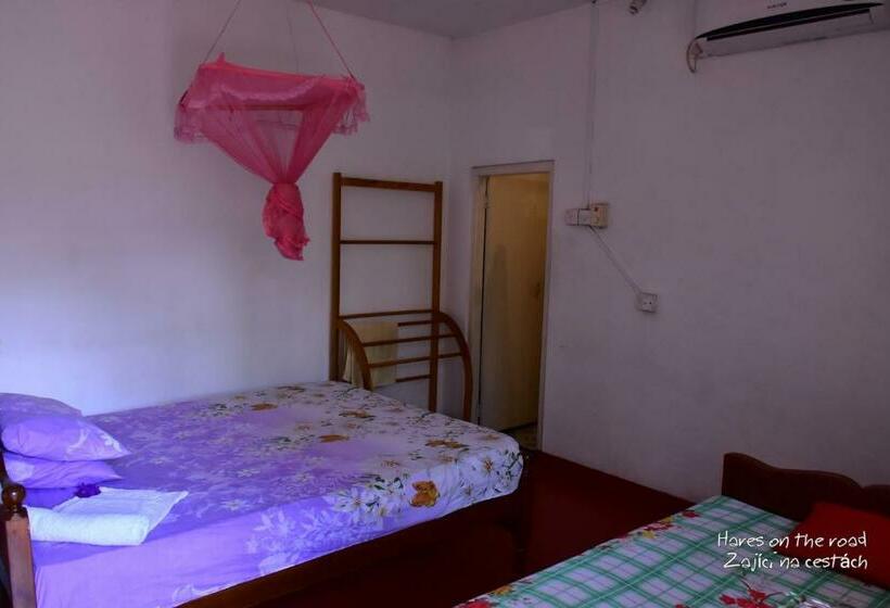 펜션 Bole Guest Bentota