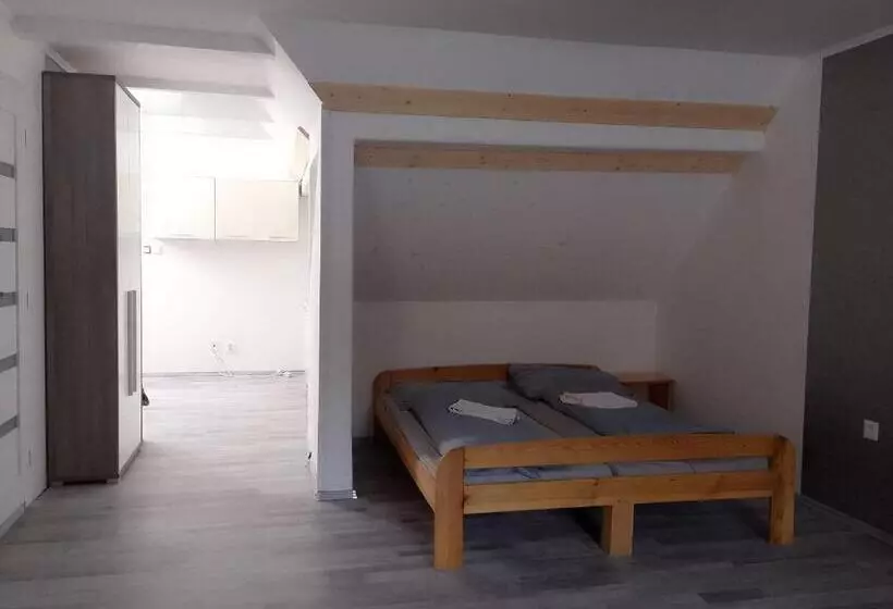 Majatalo Penzion Kupfer