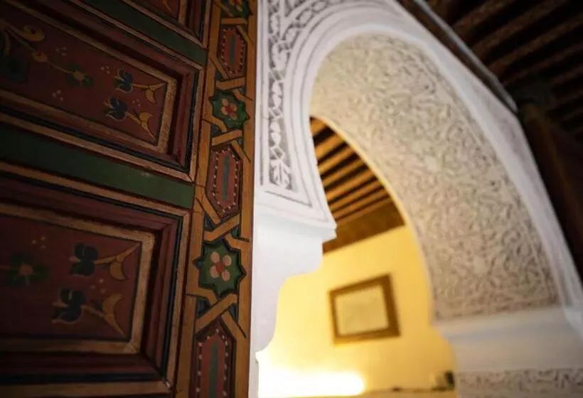 پانسیون Riad Dar Omar