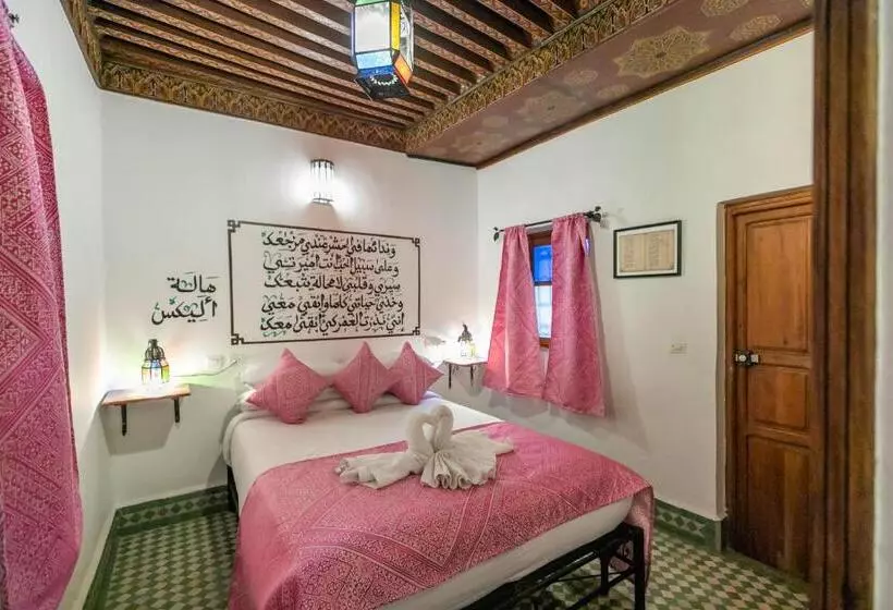 پانسیون Riad Dar Omar