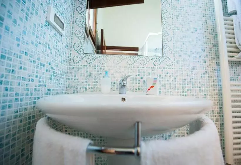 Aamiaismajoitus (B&B) Li Curti