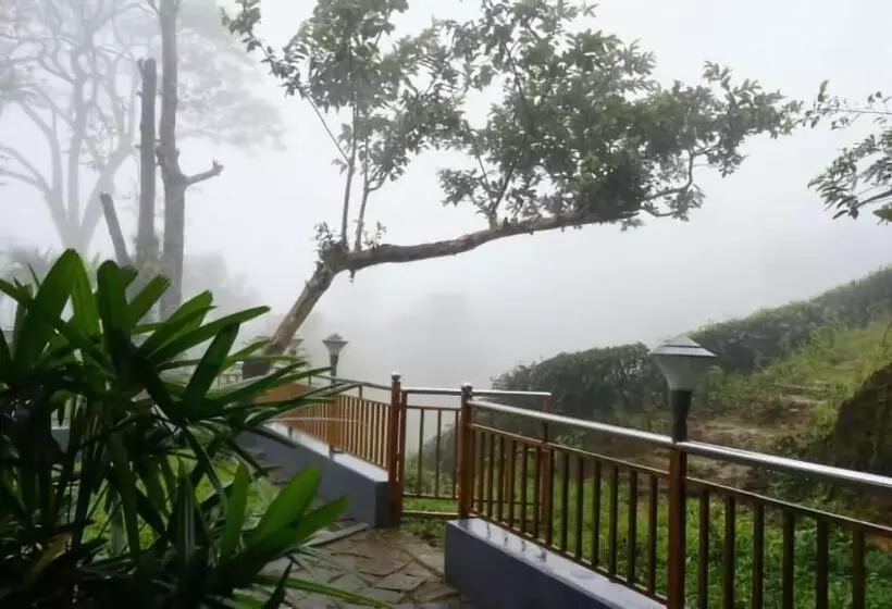 ベッドアンドブレックファースト Misty Bush Munnar