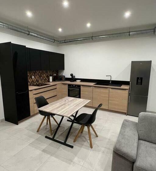 Belle Appartement Avec Parking Gratuit