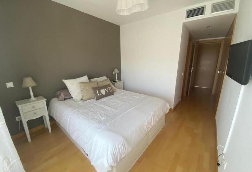 Casa Nueva En La Ciudadela Con Piscina