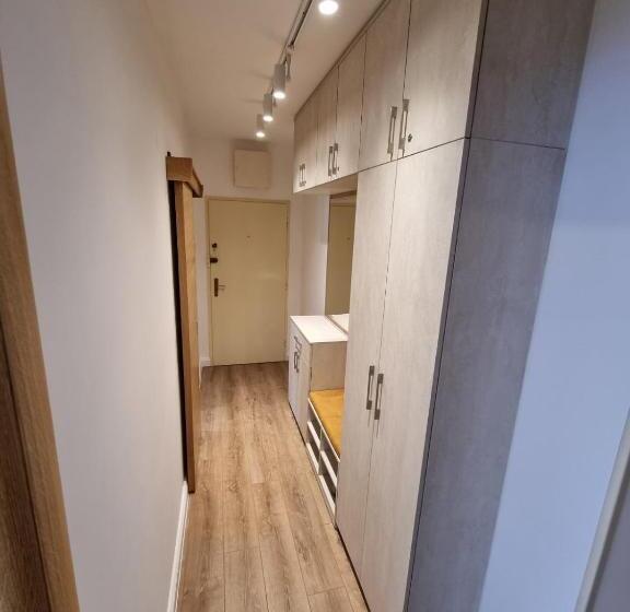 Golden Fields Apartment Near Old Town