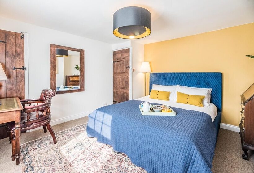 Hall Cottage Bramfield Suffolk