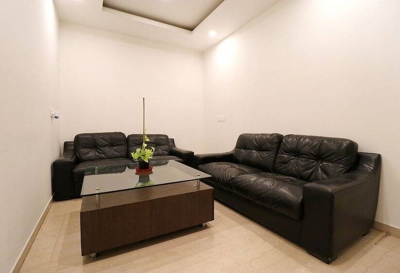 Fabhotel Oyster Villa