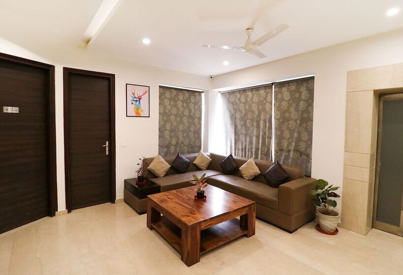 Fabhotel Oyster Villa