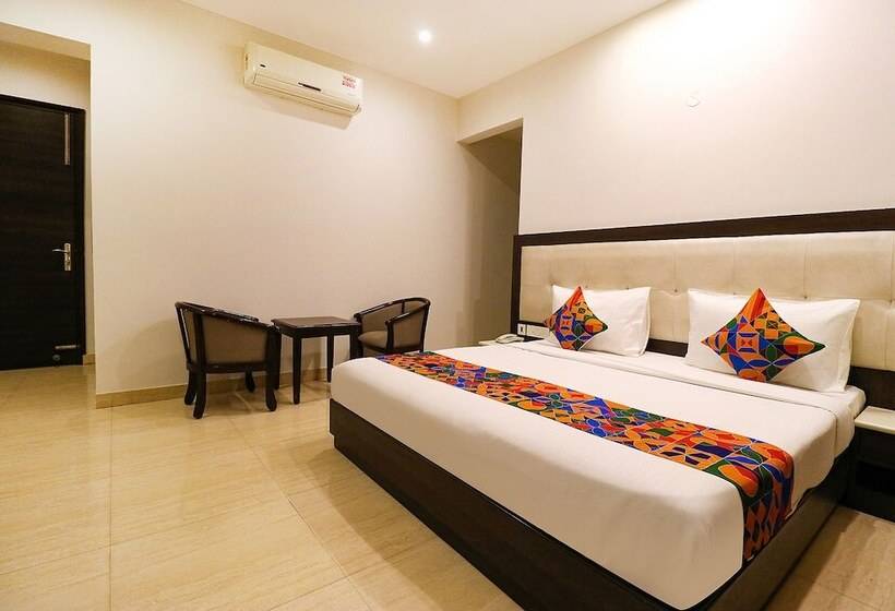 Fabhotel Oyster Villa