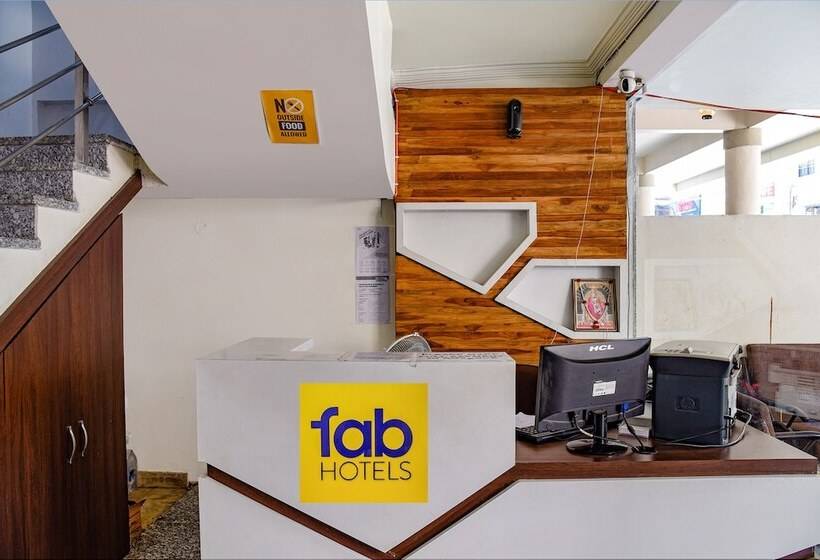 Super Hotel O The Surbhi