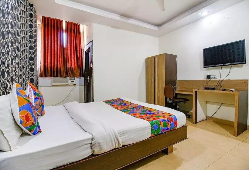 Super Hotel O The Surbhi