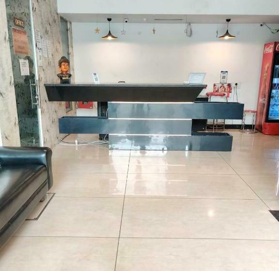 فندق Golden Home