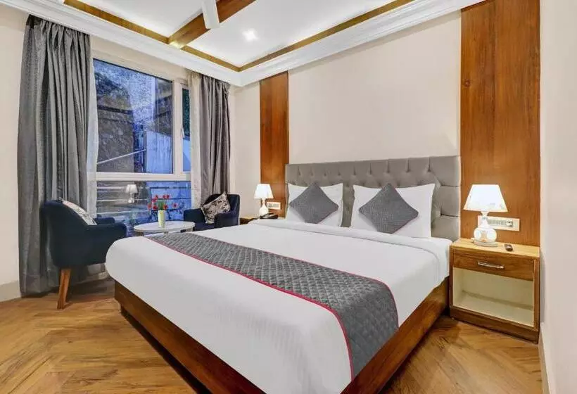 Hotelli Grand Villas Near Delhi Igi Airport