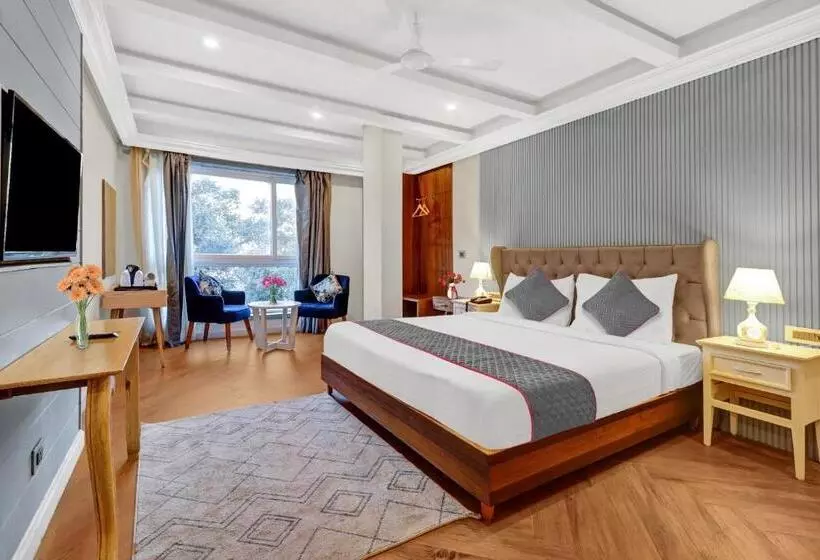 Hotelli Grand Villas Near Delhi Igi Airport