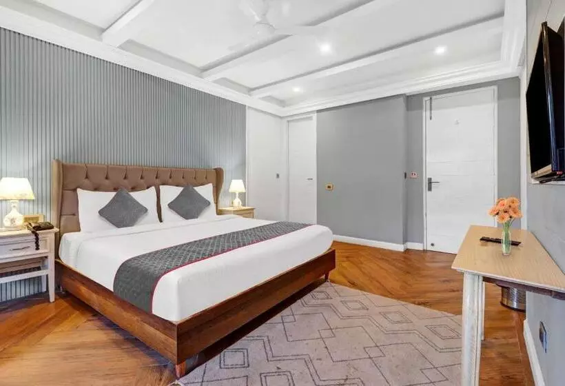 Hotelli Grand Villas Near Delhi Igi Airport