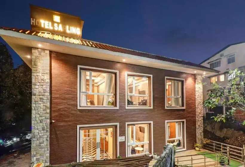 Hotelli Grand Villas Near Delhi Igi Airport