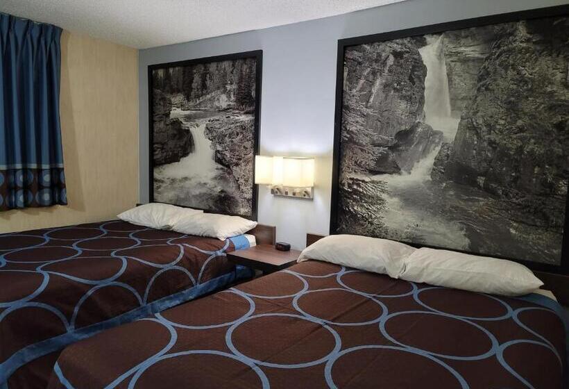 فندق Super 8 North Red Deer