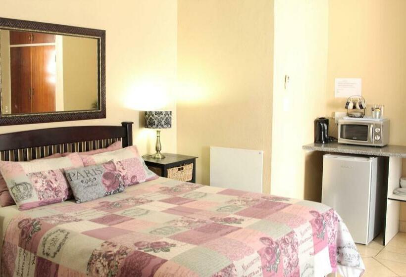 بنسيون De La Rose Guesthouse