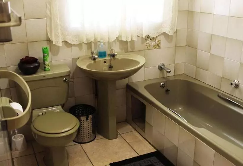 ペンション De La Rose Guesthouse