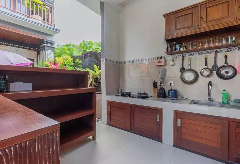 ペンション Prama Beach Canggu By The Loka