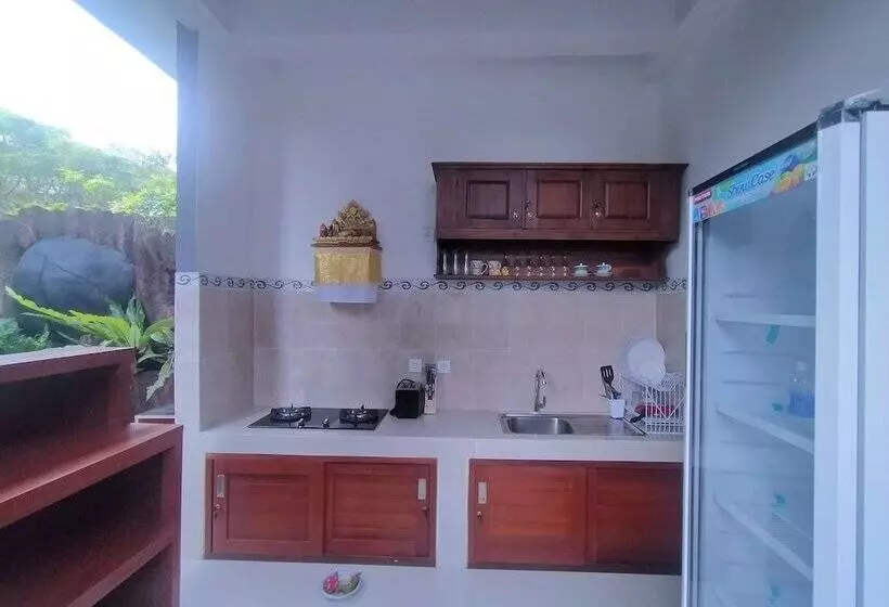ペンション Prama Beach Canggu By The Loka