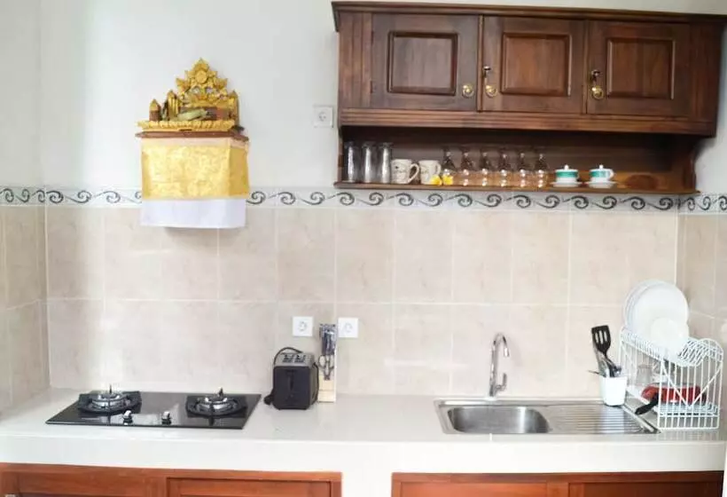 ペンション Prama Beach Canggu By The Loka