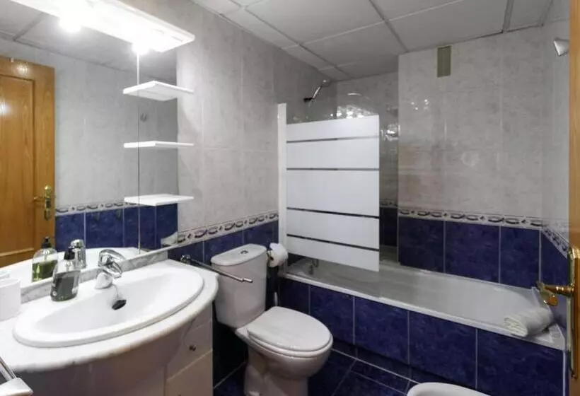 Puerto Romano Vistas Al Mar 6 Pax By Costablancarent