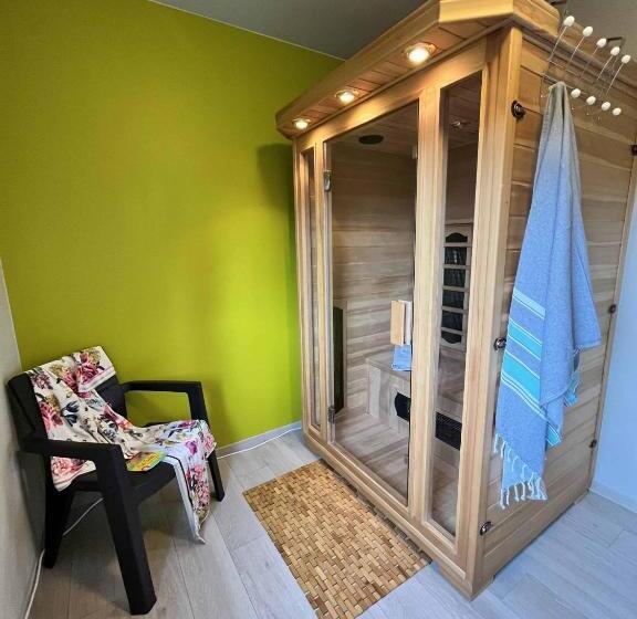 Sous Les Feuilles Redu