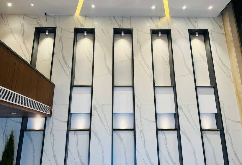 Отель The Prime Delhi