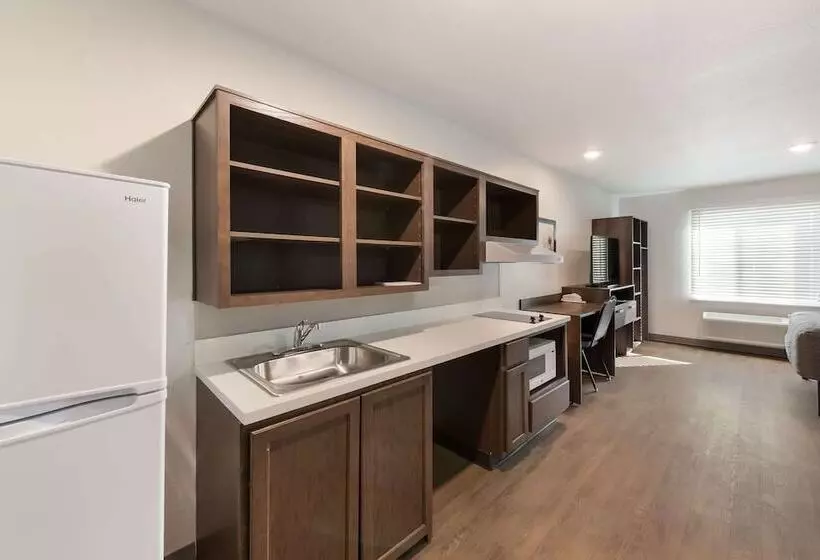 هتل Woodspring Suites Dayton North