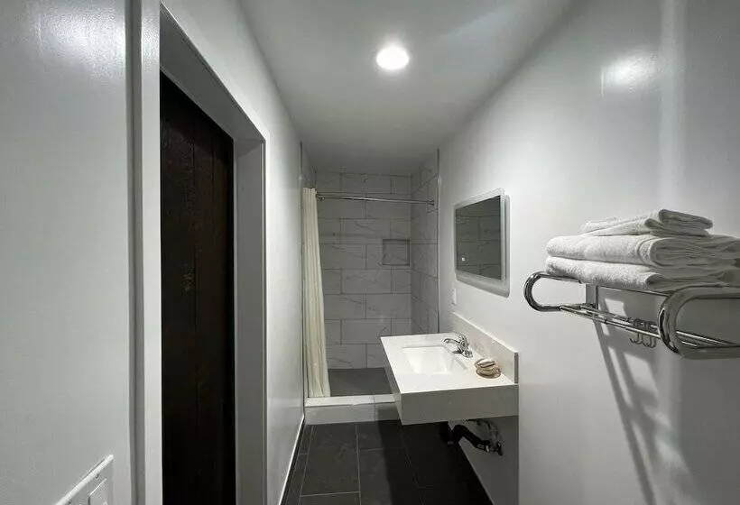 Motelli Erth Inn By Aga Bell Gardens