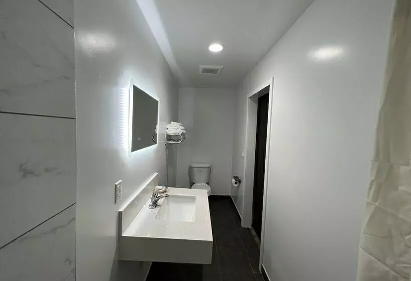 Motelli Erth Inn By Aga Bell Gardens