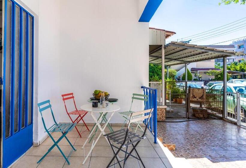 Nala   2 Br Apartment In Larnaca