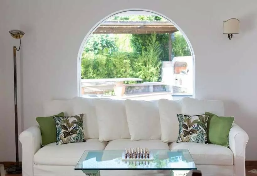 Villa Aurora Pool & Fitness