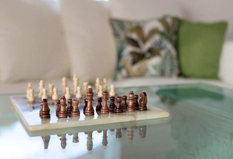 Villa Aurora Pool & Fitness