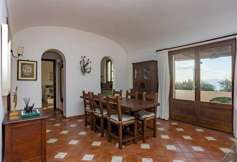 Villa Aurora Pool & Fitness