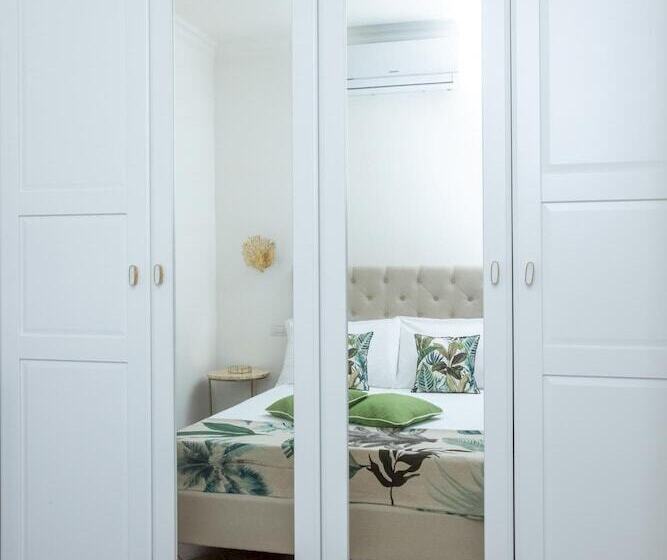 Villa Aurora Pool & Fitness