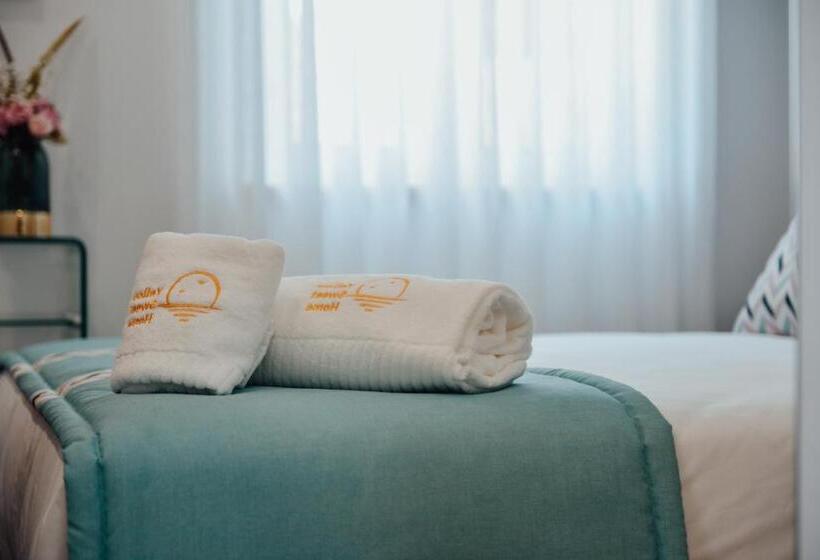 Yellow Sweet Home Maria E Beatriz