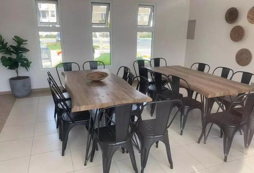 Depto Full Equipado Con Estacionamiento Y Piscina