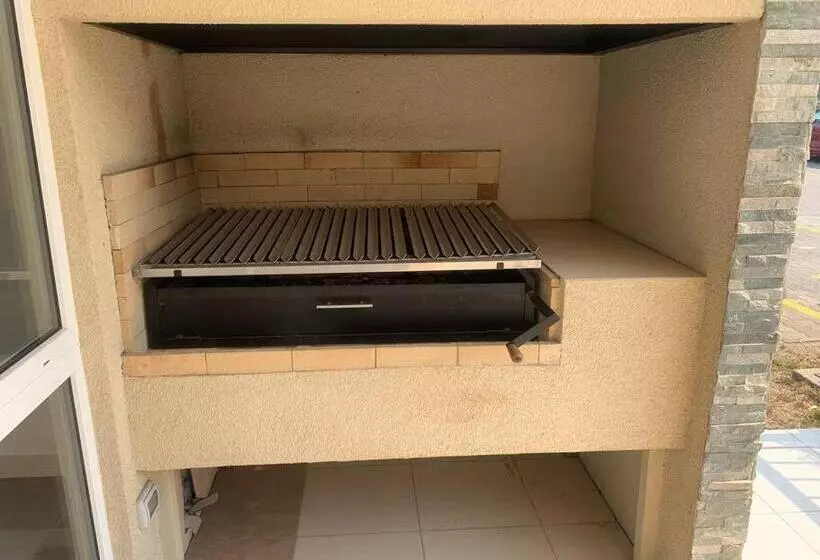 Depto Full Equipado Con Estacionamiento Y Piscina