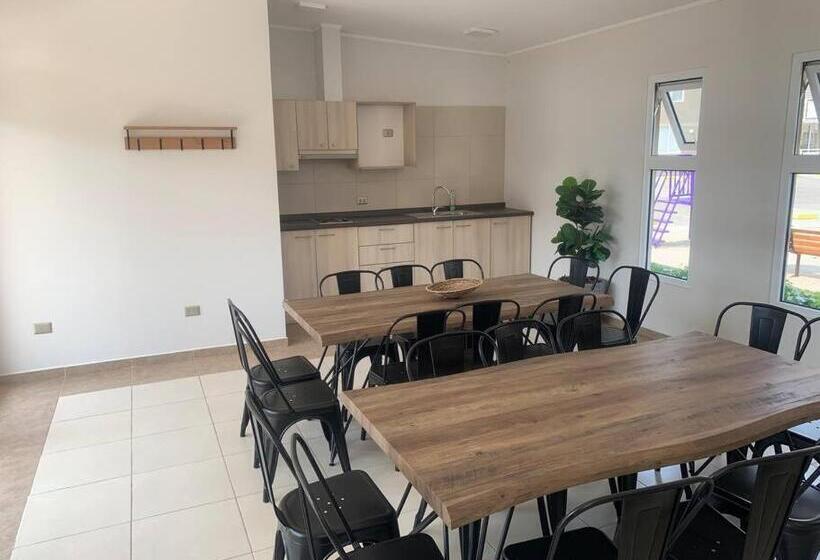 Depto Full Equipado Con Estacionamiento Y Piscina