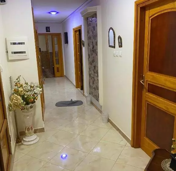 Grand Appartement Au Calme, Oran Algerie