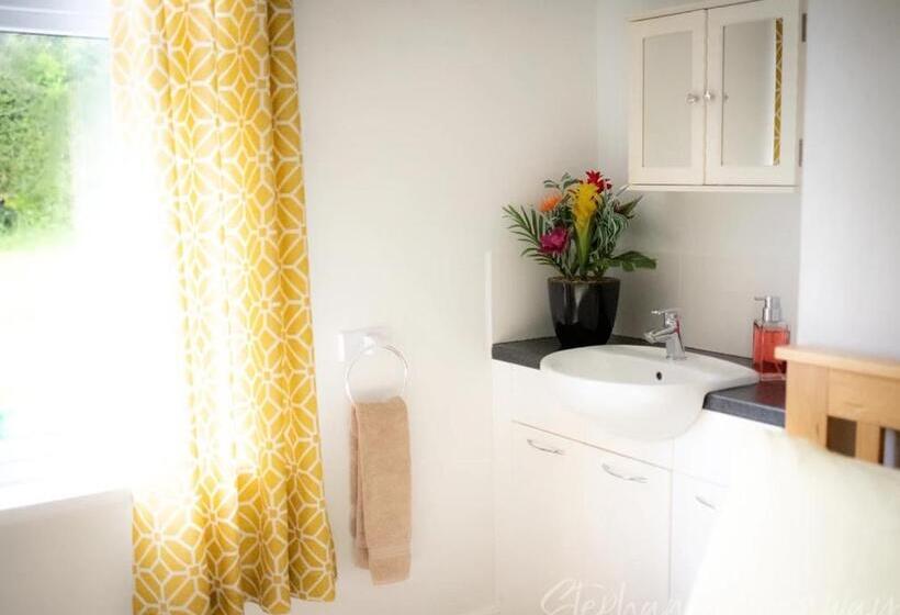 Penzance, Private Annexe With Beautiful Views